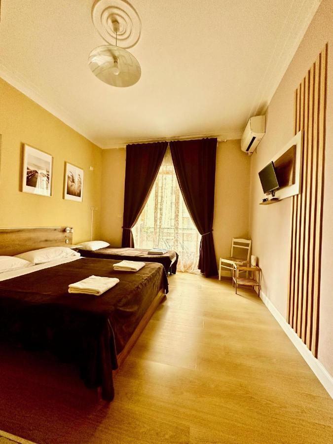 Pardis Guest House Rom Eksteriør billede