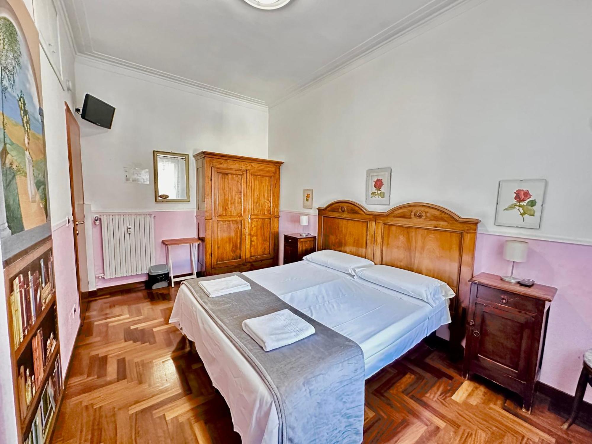 Pardis Guest House Rom Eksteriør billede