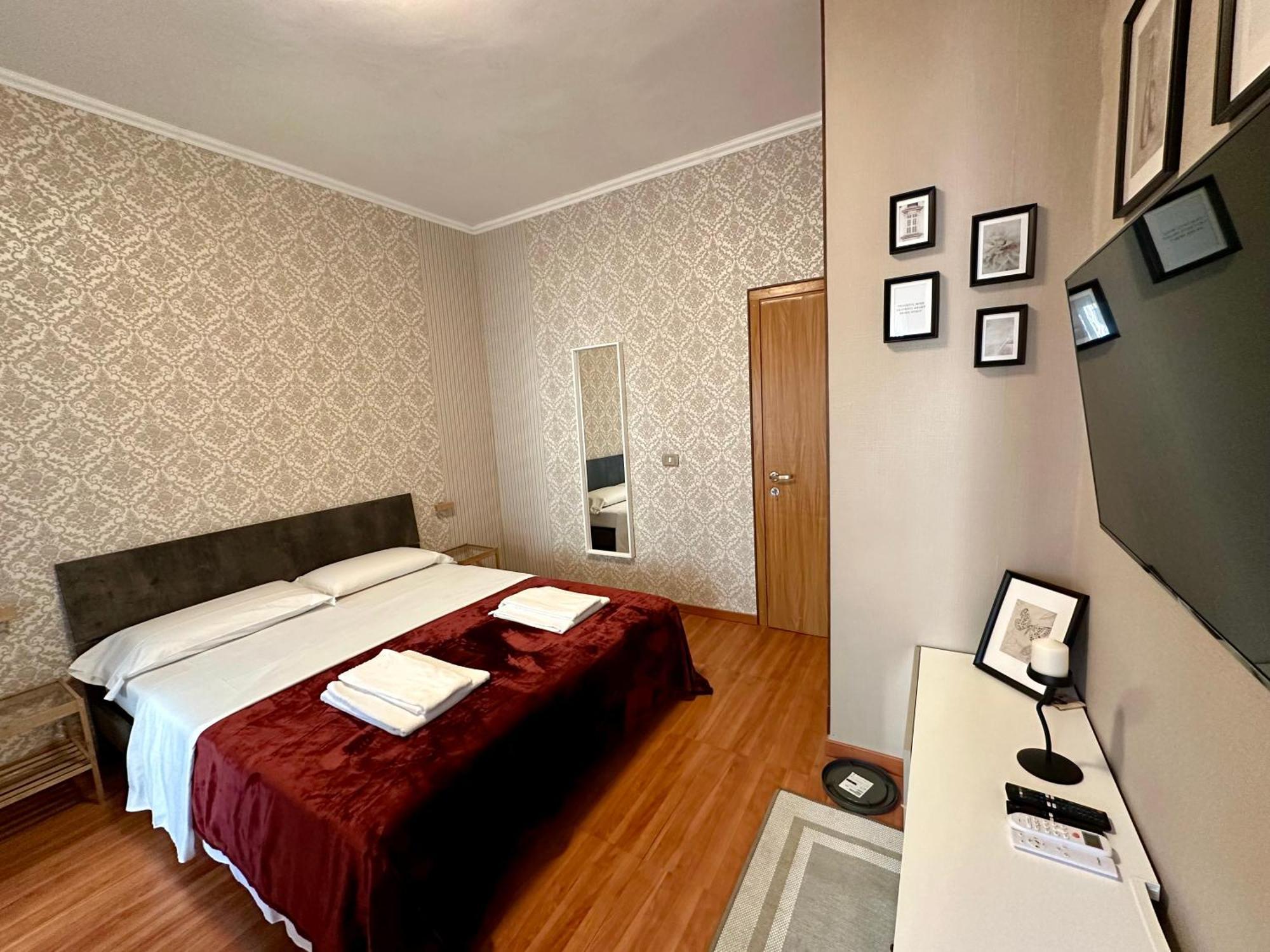 Pardis Guest House Rom Eksteriør billede